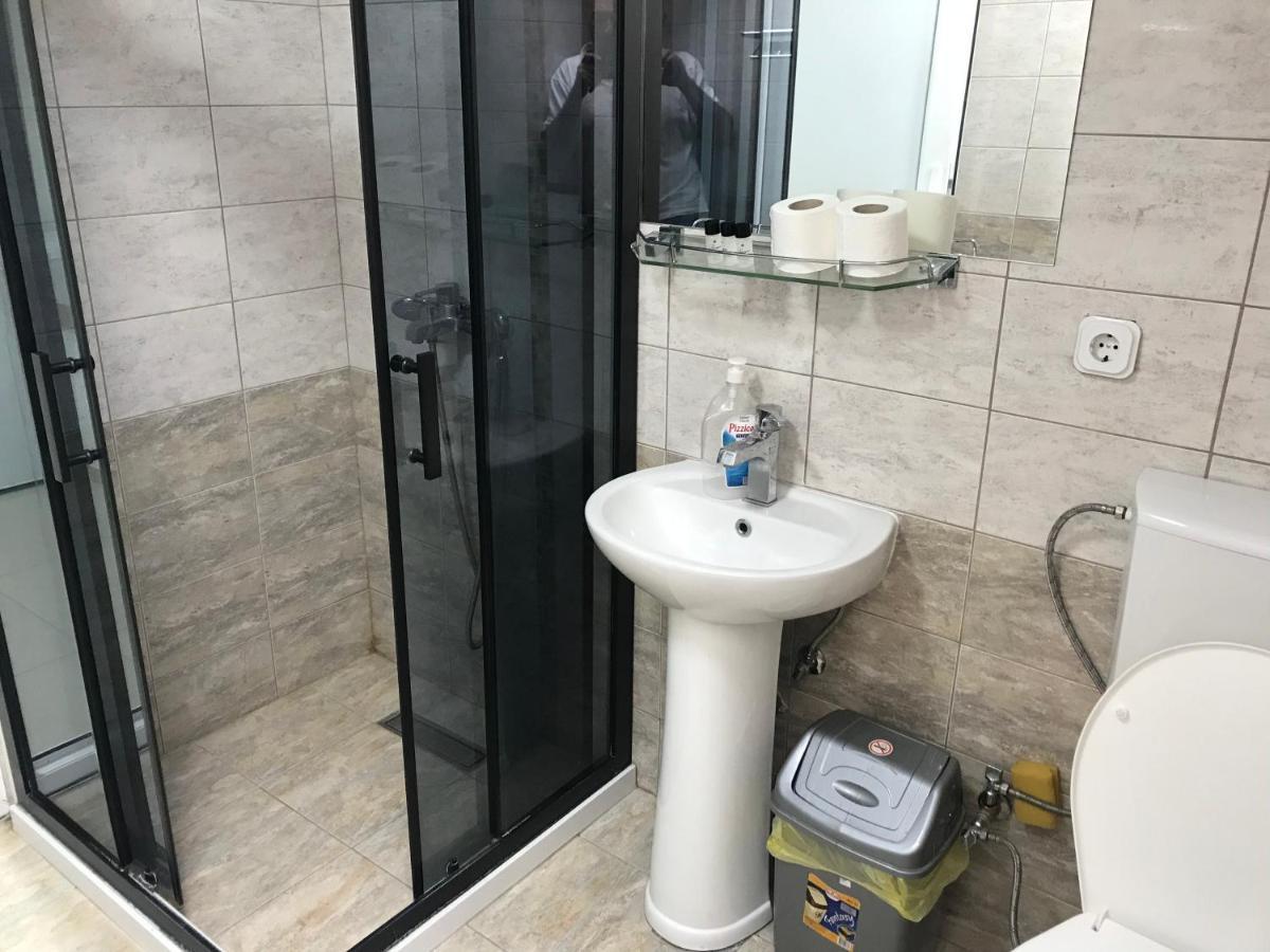 מלון Venecia Plaza סטרוגה מראה חיצוני תמונה