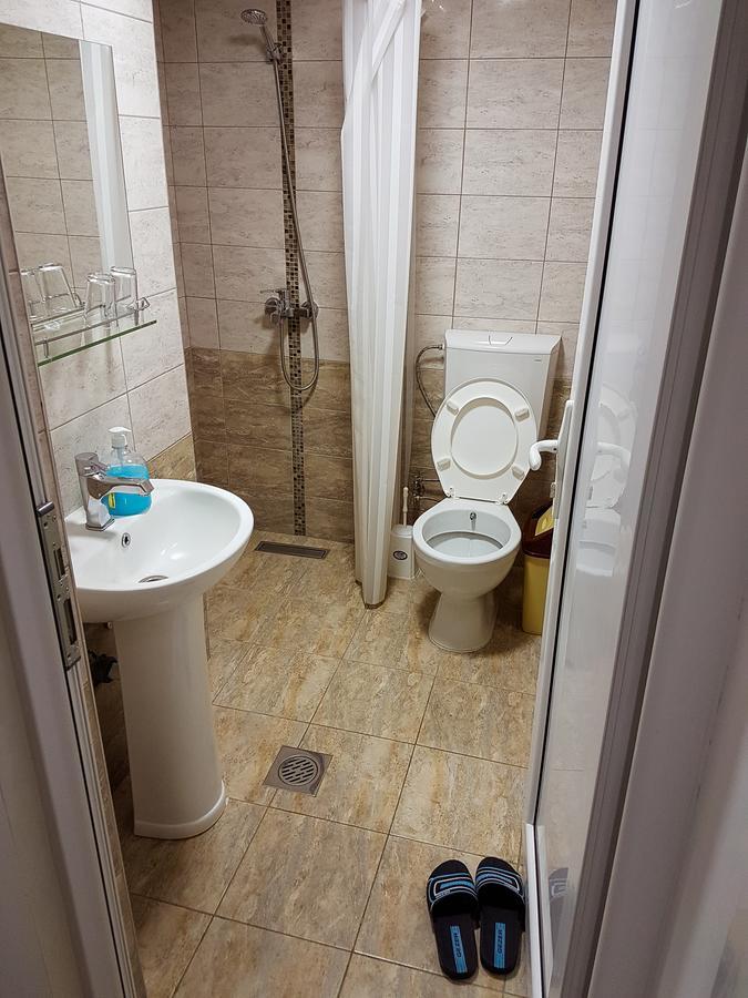 מלון Venecia Plaza סטרוגה מראה חיצוני תמונה